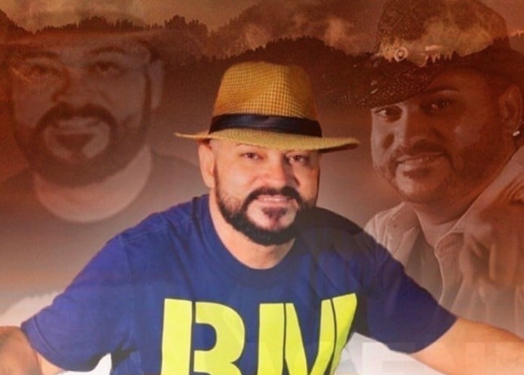 Junior Lira fez sucesso em 2007 cantando forró (Foto: Reprodução)